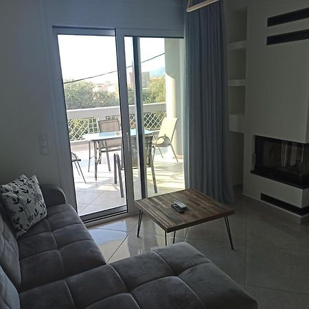 Cyclops Luxury Apartments Игуменица Екстериор снимка