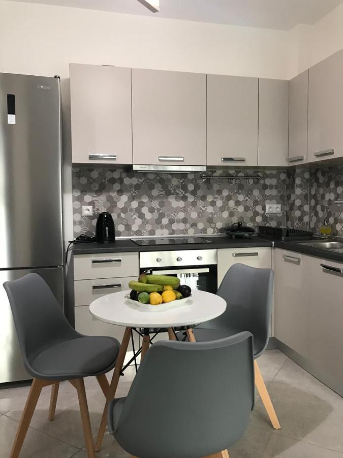 Cyclops Luxury Apartments Игуменица Екстериор снимка