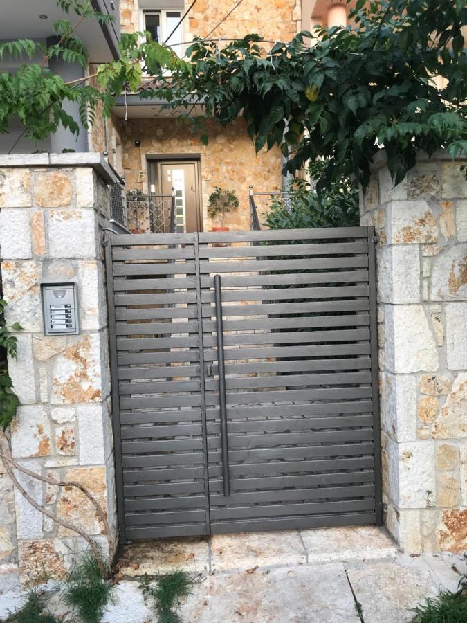 Cyclops Luxury Apartments Игуменица Екстериор снимка
