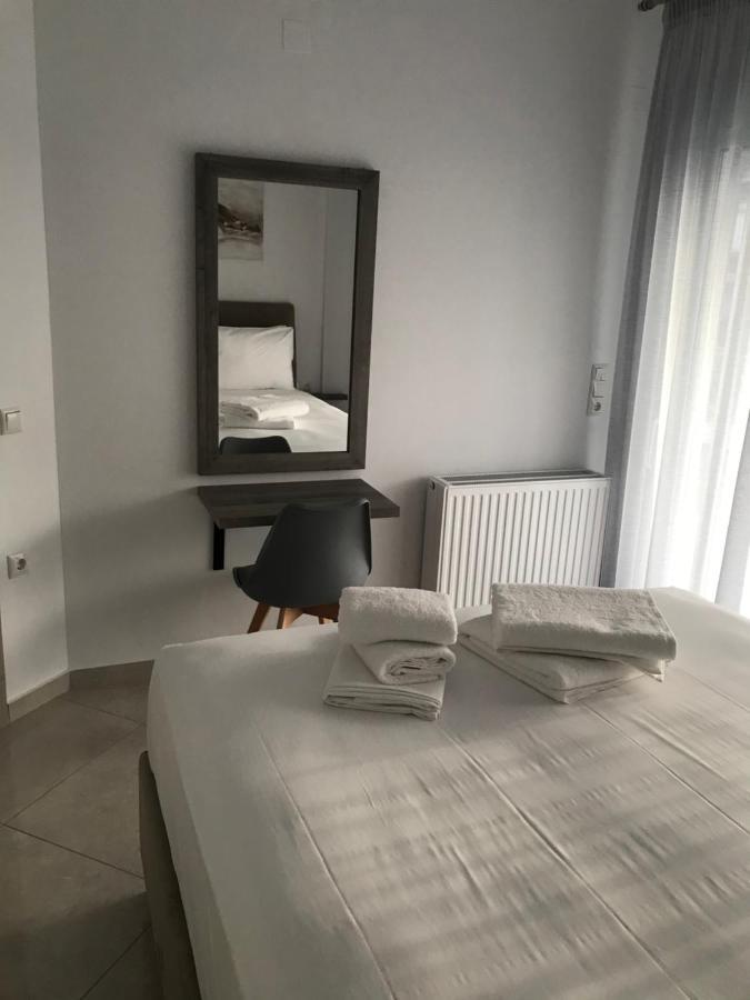 Cyclops Luxury Apartments Игуменица Екстериор снимка