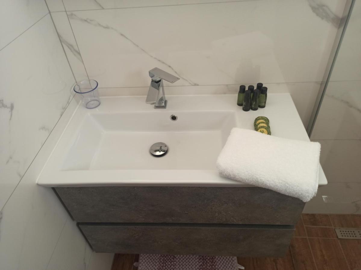 Cyclops Luxury Apartments Игуменица Екстериор снимка