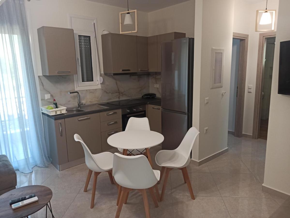 Cyclops Luxury Apartments Игуменица Екстериор снимка