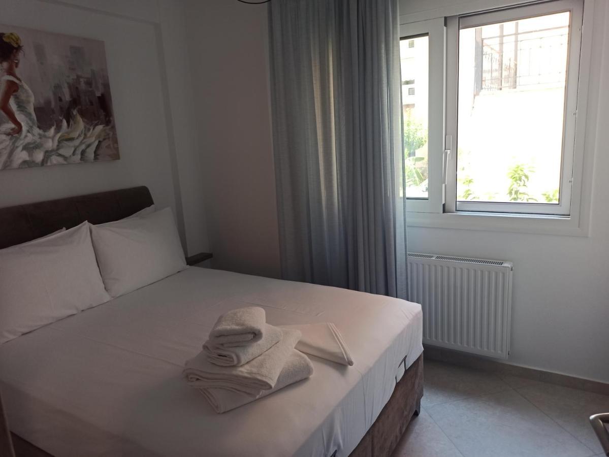 Cyclops Luxury Apartments Игуменица Екстериор снимка
