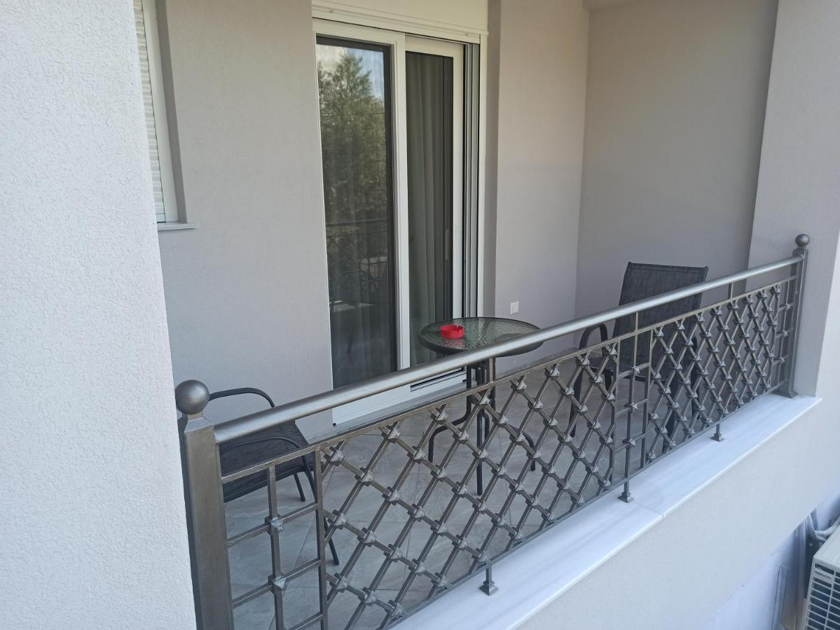 Cyclops Luxury Apartments Игуменица Екстериор снимка