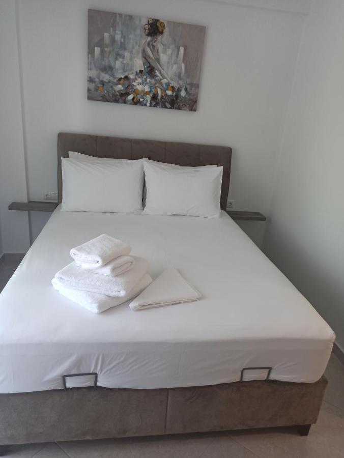 Cyclops Luxury Apartments Игуменица Екстериор снимка