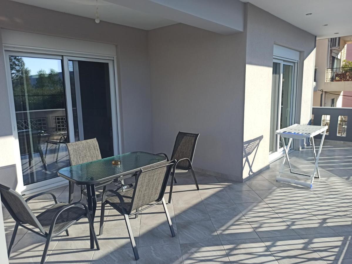 Cyclops Luxury Apartments Игуменица Екстериор снимка