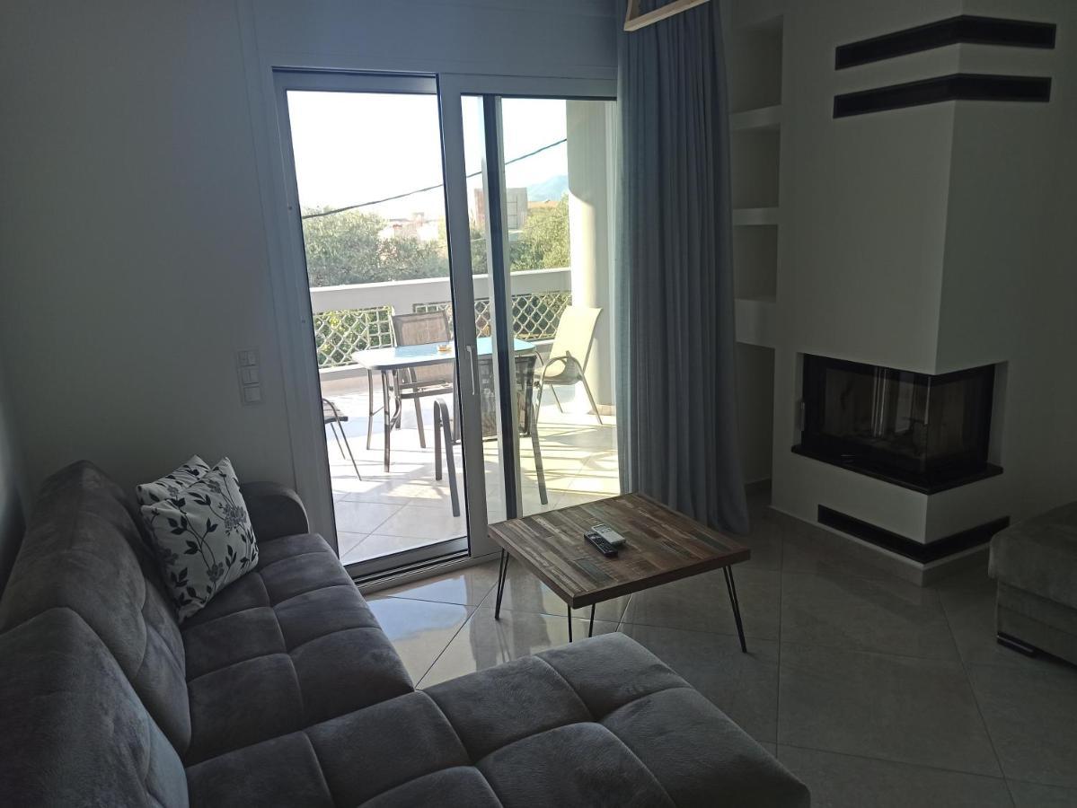 Cyclops Luxury Apartments Игуменица Екстериор снимка