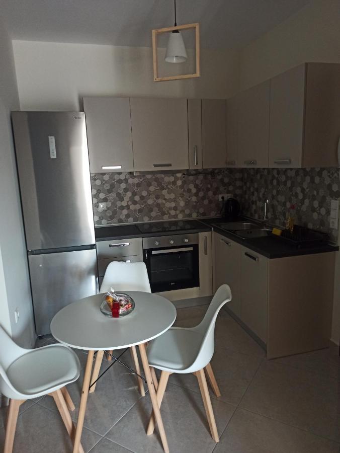Cyclops Luxury Apartments Игуменица Екстериор снимка