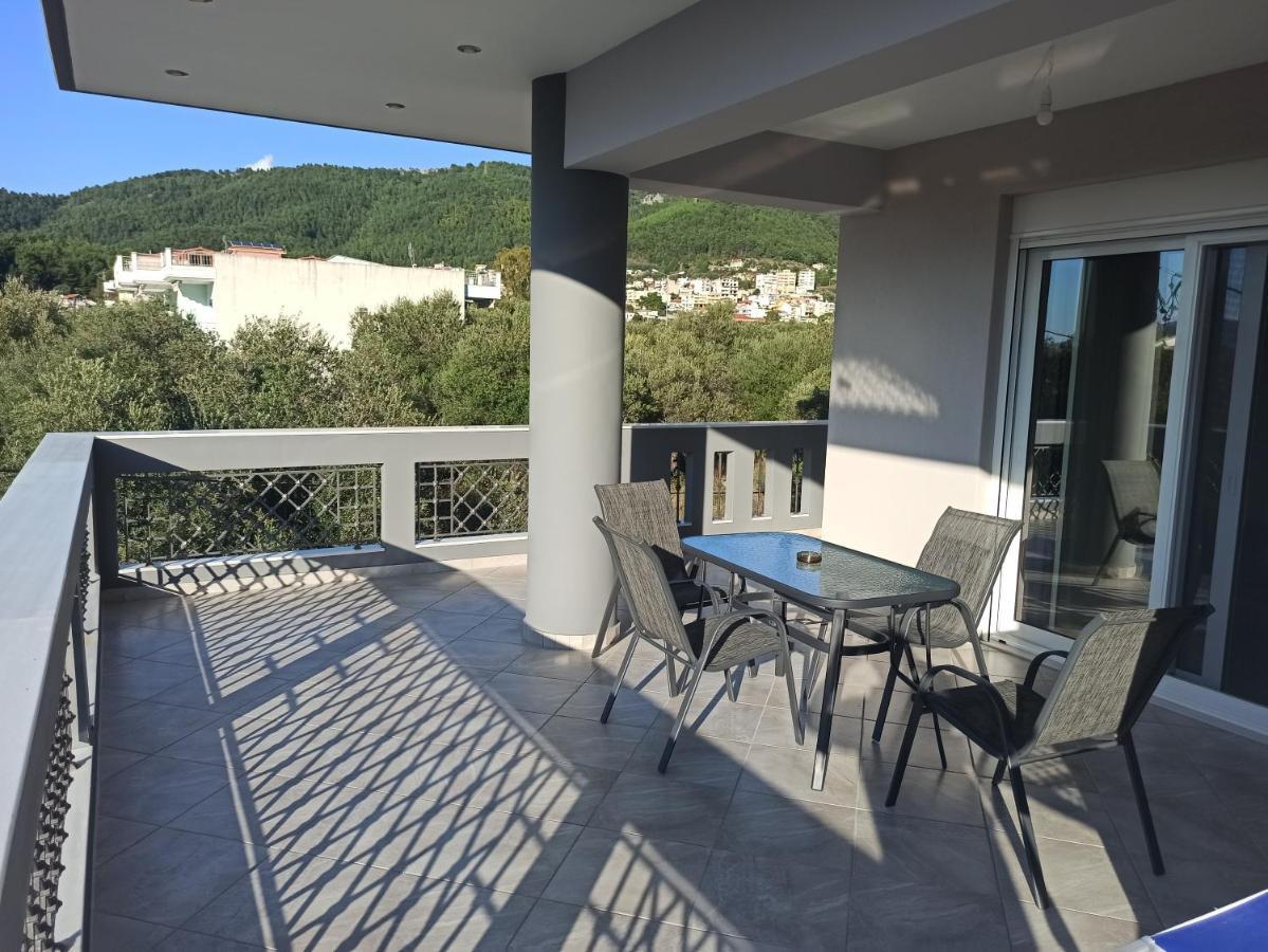 Cyclops Luxury Apartments Игуменица Екстериор снимка