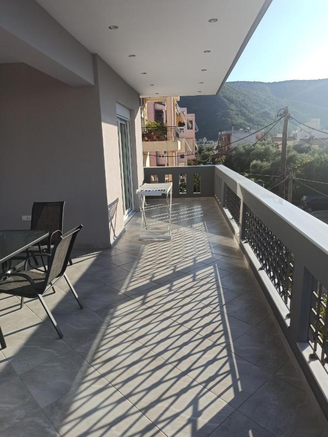 Cyclops Luxury Apartments Игуменица Екстериор снимка