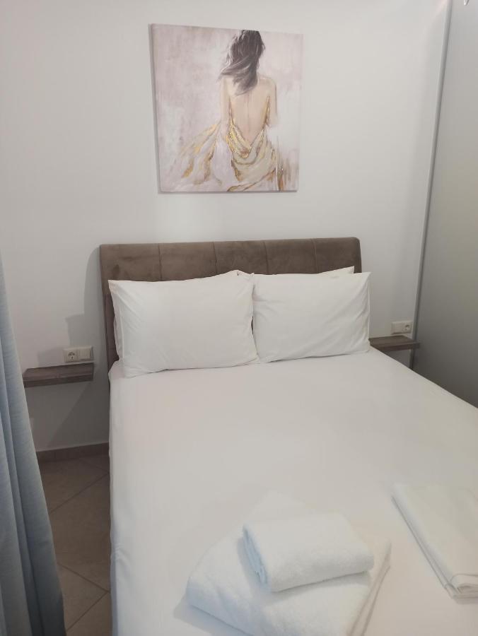 Cyclops Luxury Apartments Игуменица Екстериор снимка