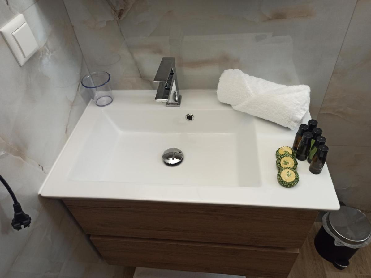 Cyclops Luxury Apartments Игуменица Екстериор снимка