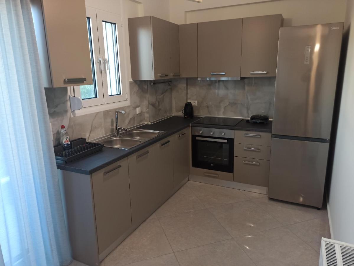 Cyclops Luxury Apartments Игуменица Екстериор снимка