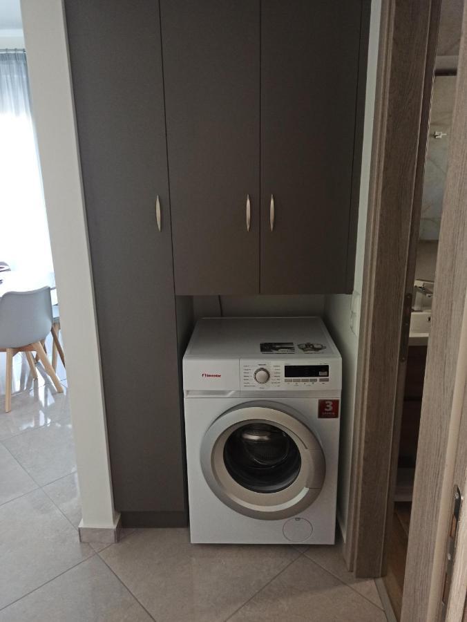 Cyclops Luxury Apartments Игуменица Екстериор снимка